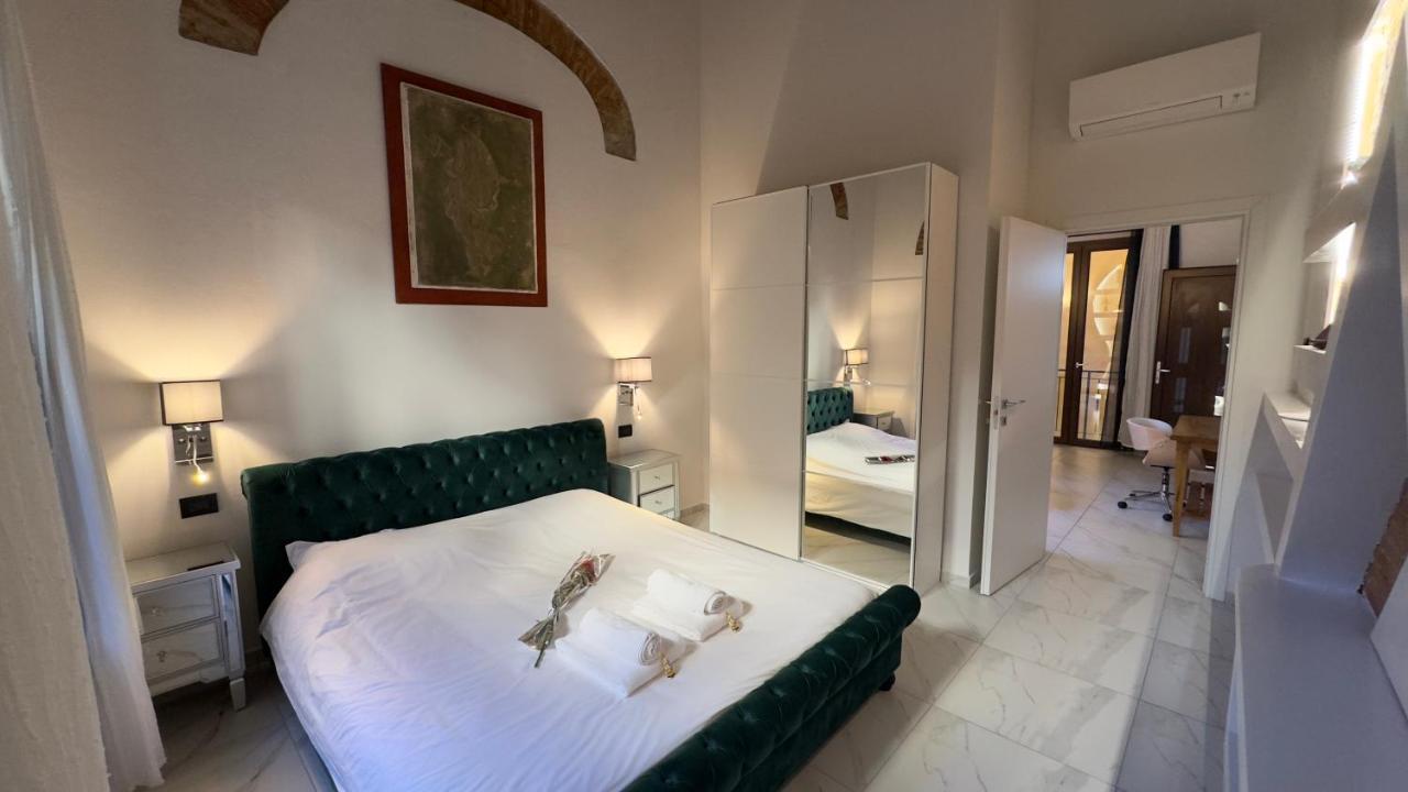 Suite Stylish & Cozy Apartment In The Heart Of Florens Exteriör bild